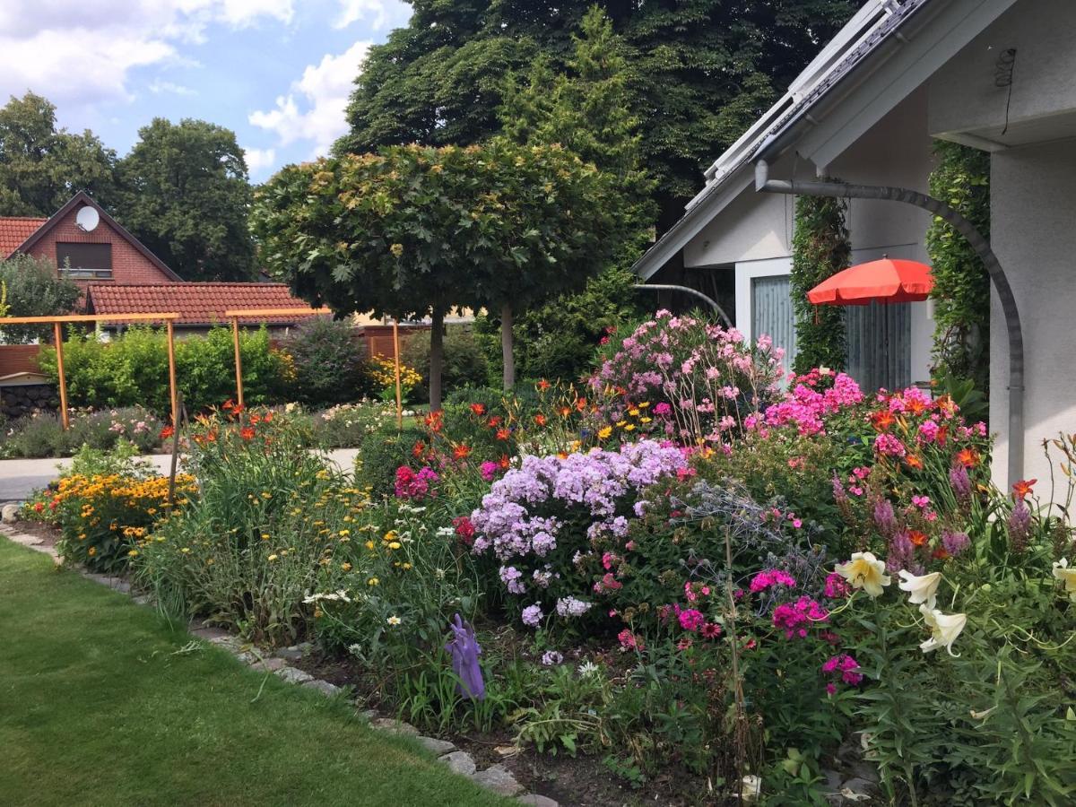 Villa "Auszeit" Hohen Neuendorf Exterior foto